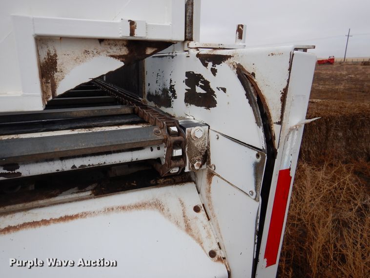 image for item DI0008 2017 Aulick 38572 live bottom silage trailer