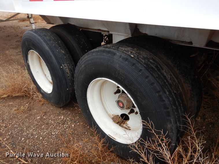 image for item DI0008 2017 Aulick 38572 live bottom silage trailer