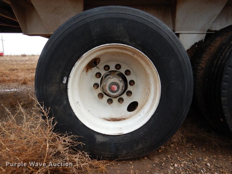 image for item DI0008 2017 Aulick 38572 live bottom silage trailer