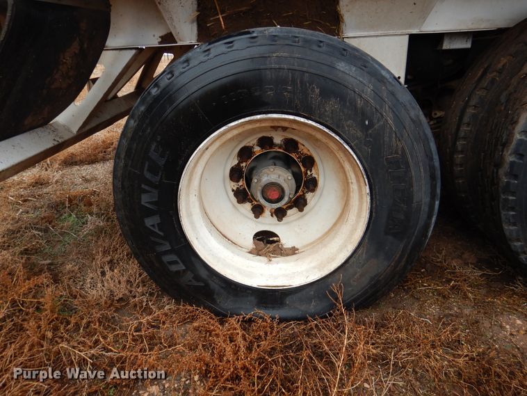 image for item DI0008 2017 Aulick 38572 live bottom silage trailer