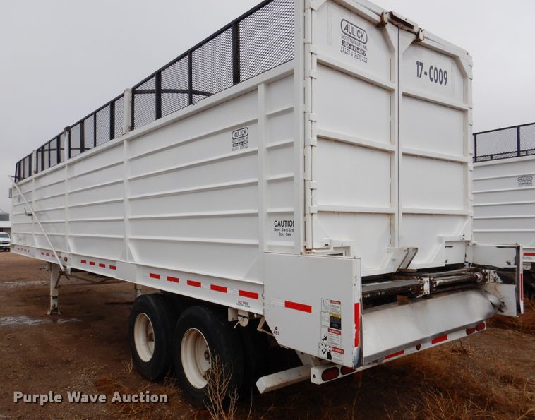 image for item DI0009 2017 Aulick 38672 live bottom silage trailer