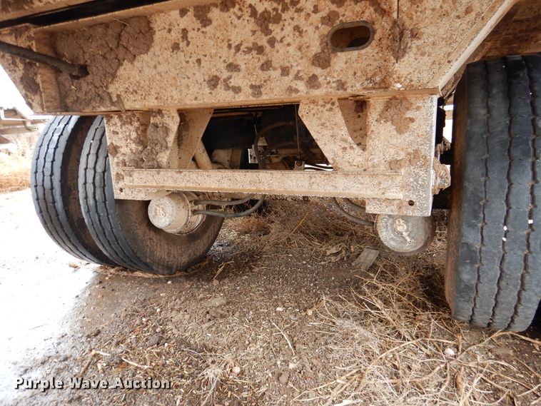 image for item DI0009 2017 Aulick 38672 live bottom silage trailer