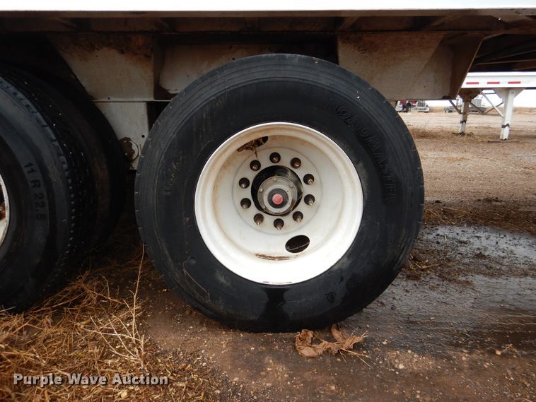 image for item DI0009 2017 Aulick 38672 live bottom silage trailer