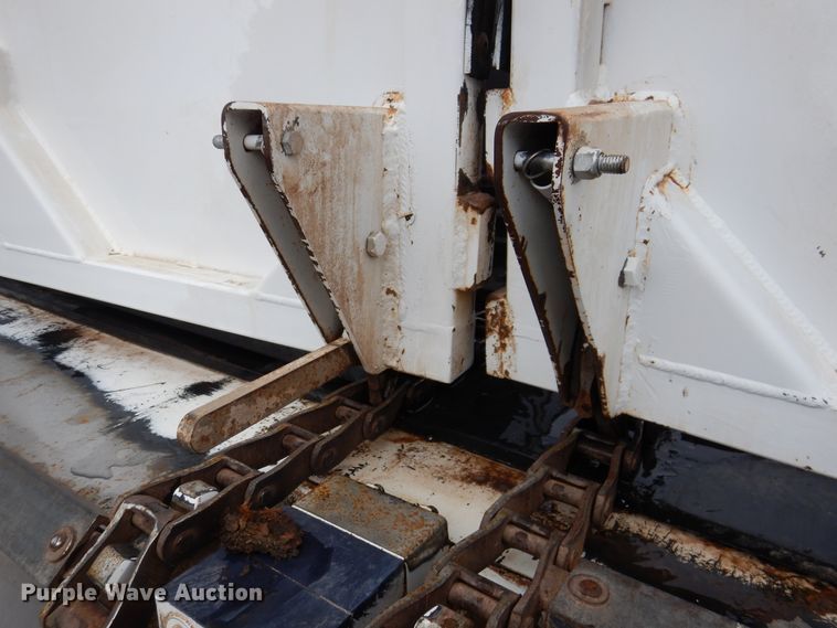 image for item DI0009 2017 Aulick 38672 live bottom silage trailer