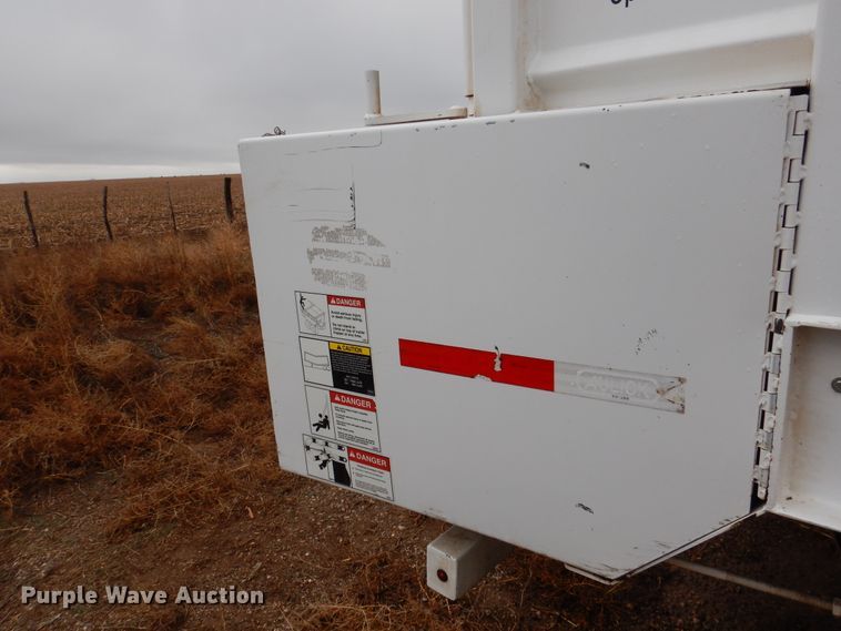 image for item DI0009 2017 Aulick 38672 live bottom silage trailer