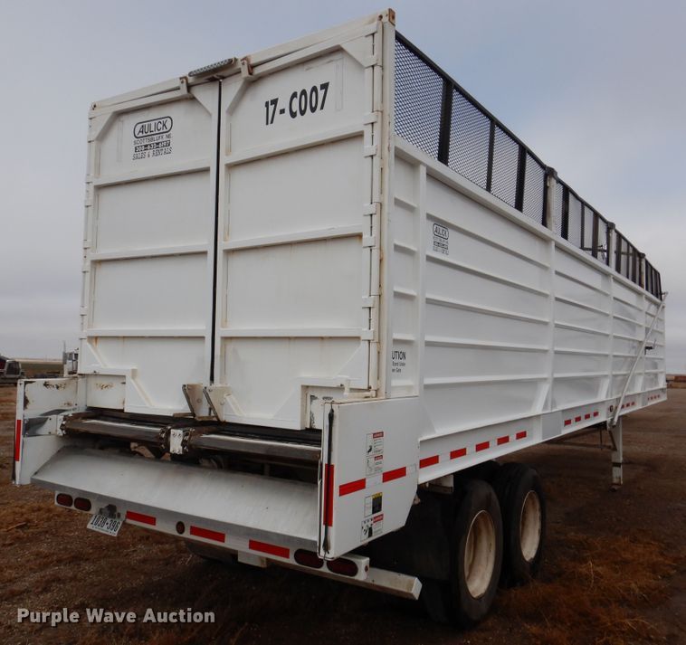 image for item DI0010 2017 Aulick 38672 live bottom silage trailer