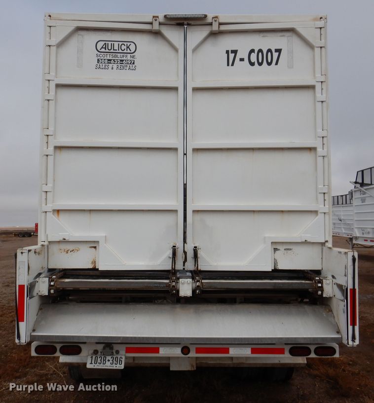 image for item DI0010 2017 Aulick 38672 live bottom silage trailer