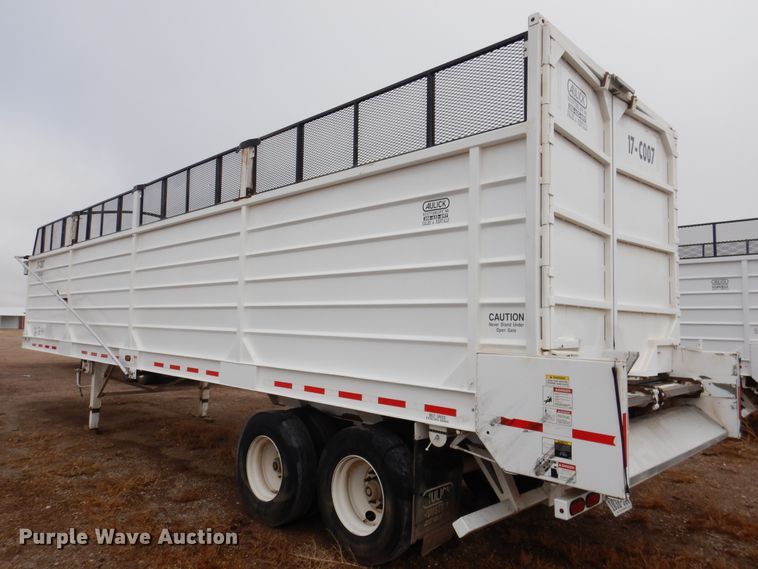 image for item DI0010 2017 Aulick 38672 live bottom silage trailer