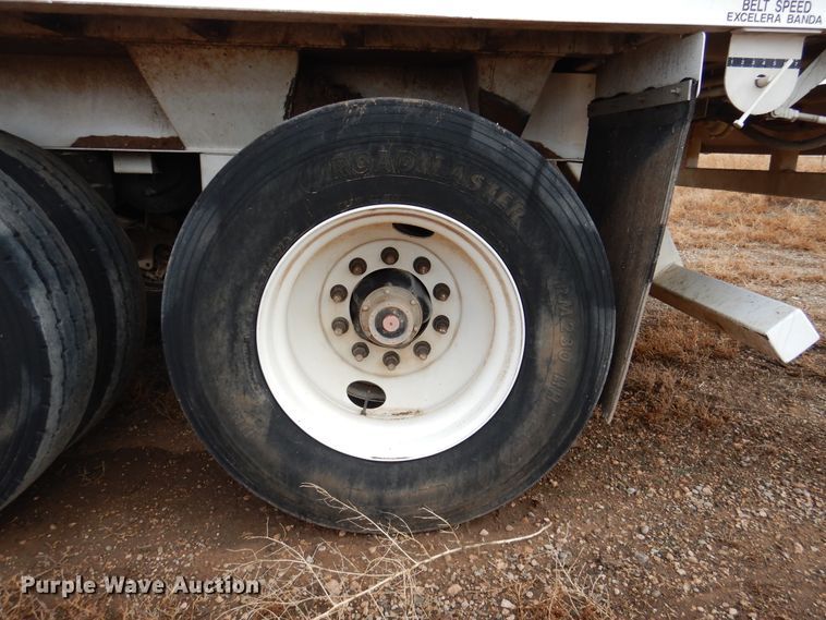 image for item DI0010 2017 Aulick 38672 live bottom silage trailer