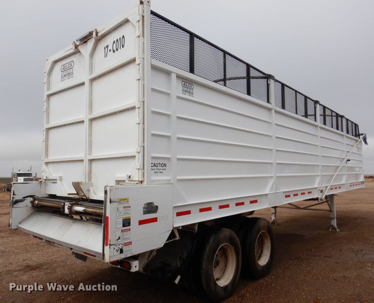 image for item DI0011 2017 Aulick 38672 live bottom silage trailer