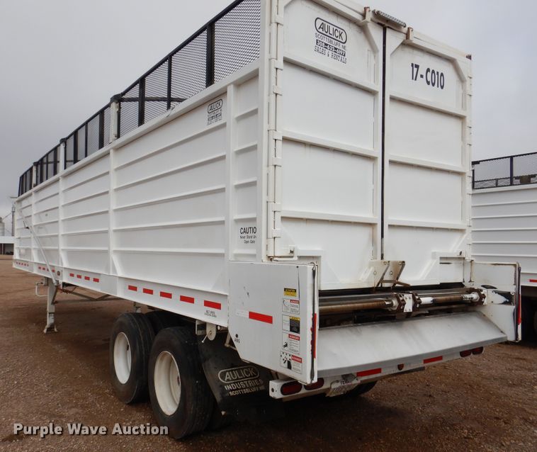 image for item DI0011 2017 Aulick 38672 live bottom silage trailer