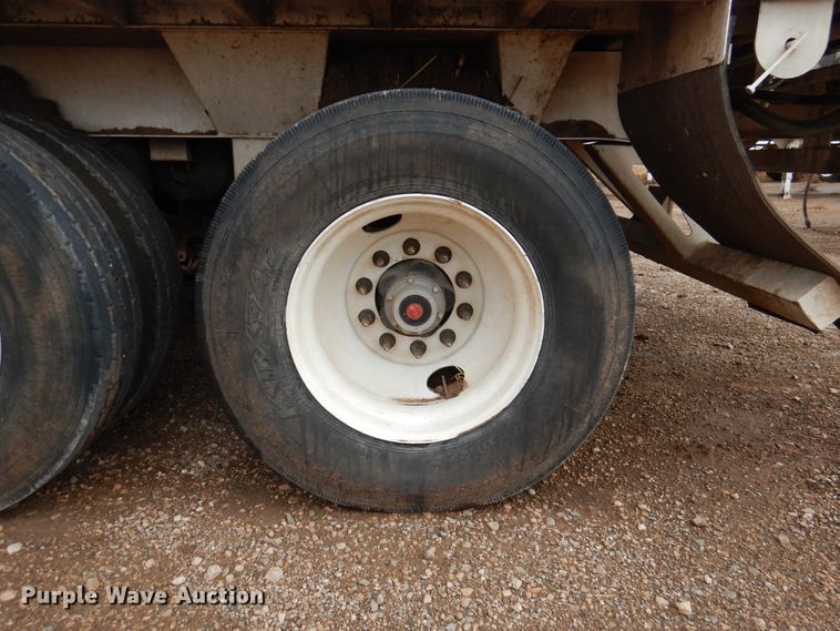 image for item DI0011 2017 Aulick 38672 live bottom silage trailer