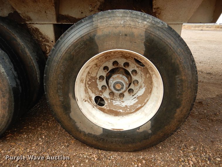 image for item DI0011 2017 Aulick 38672 live bottom silage trailer