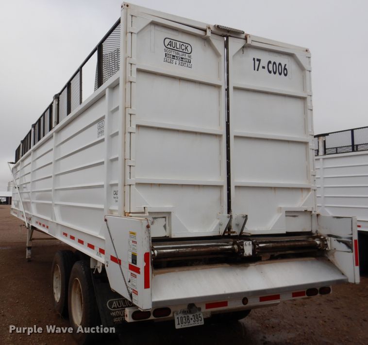 image for item DI0012 2017 Aulick 38672 live bottom silage trailer
