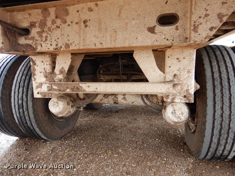 image for item DI0012 2017 Aulick 38672 live bottom silage trailer