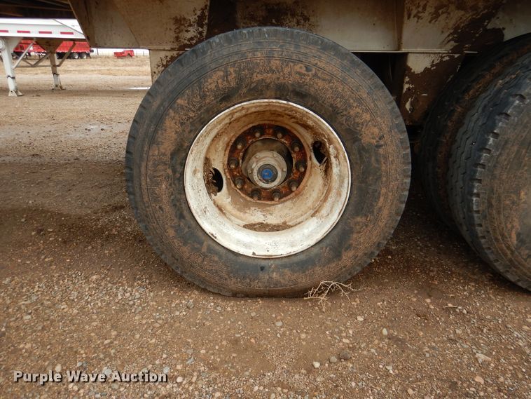 image for item DI0012 2017 Aulick 38672 live bottom silage trailer