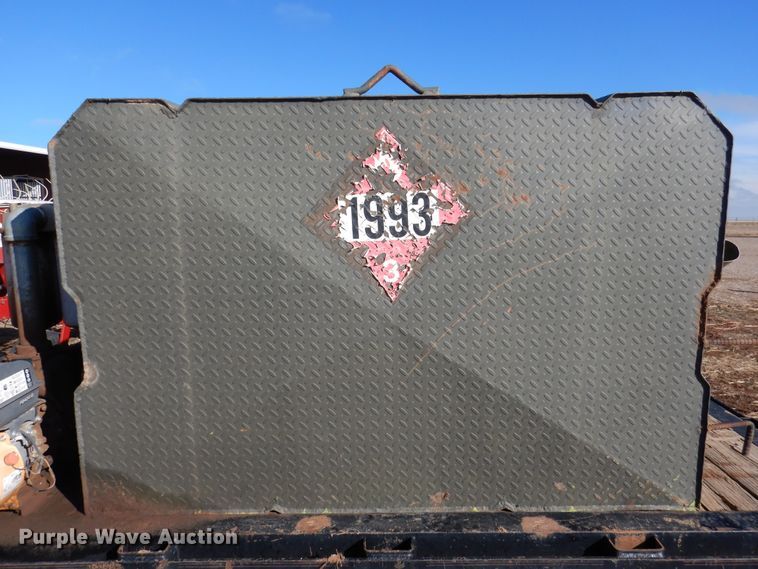 image for item DI0013 2000 Utility trailer