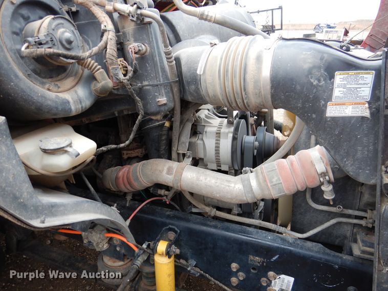 image for item DI0015 2006 Ford F650 Super Duty service truck with crane