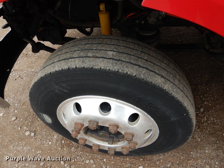 image for item DI0015 2006 Ford F650 Super Duty service truck with crane