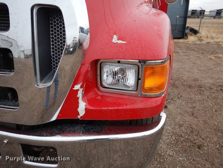 image for item DI0015 2006 Ford F650 Super Duty service truck with crane