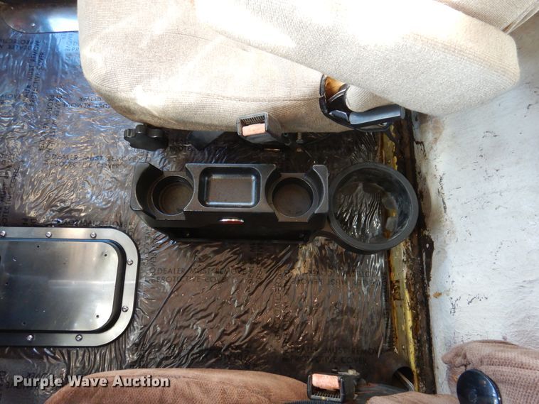 image for item DI0016 1996 Peterbilt 379 semi truck