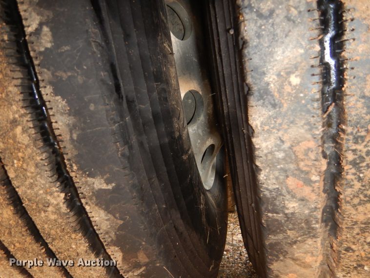 image for item DI2445 2018 Timpte double hopper bottom grain trailer