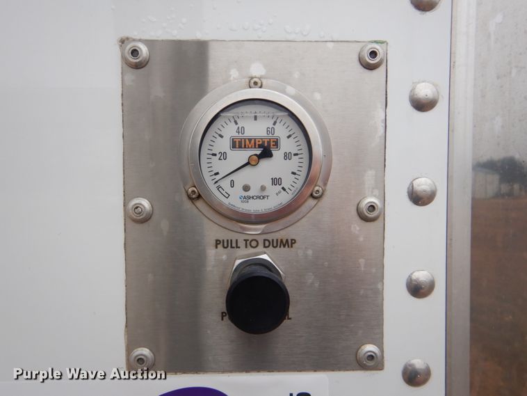 image for item DI2445 2018 Timpte double hopper bottom grain trailer