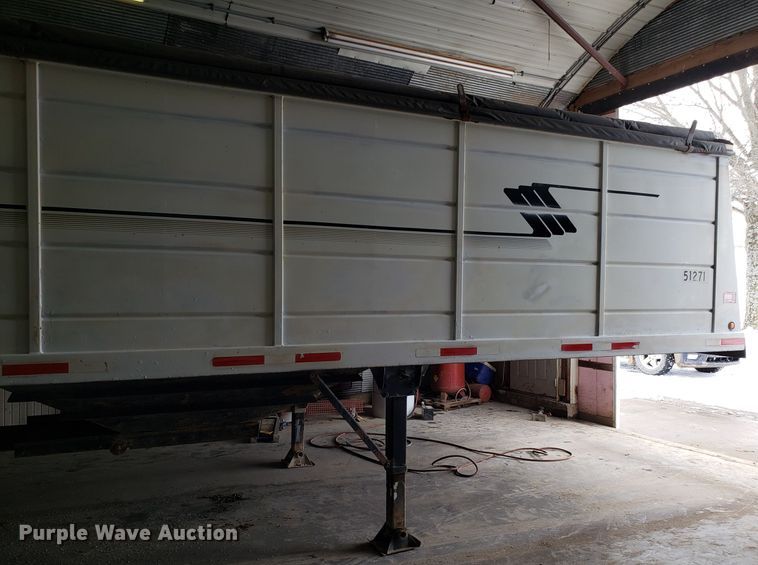 image for item EZ9046 2005 Maurer double hopper bottom grain trailer