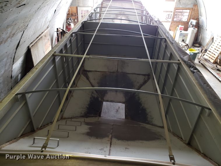 image for item EZ9046 2005 Maurer double hopper bottom grain trailer