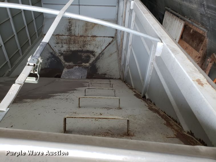 image for item EZ9046 2005 Maurer double hopper bottom grain trailer