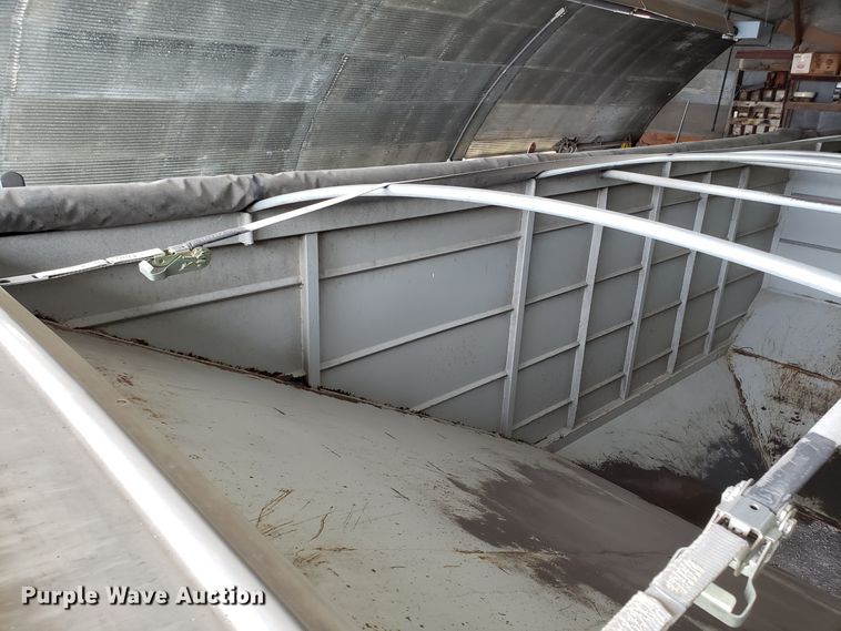 image for item EZ9046 2005 Maurer double hopper bottom grain trailer