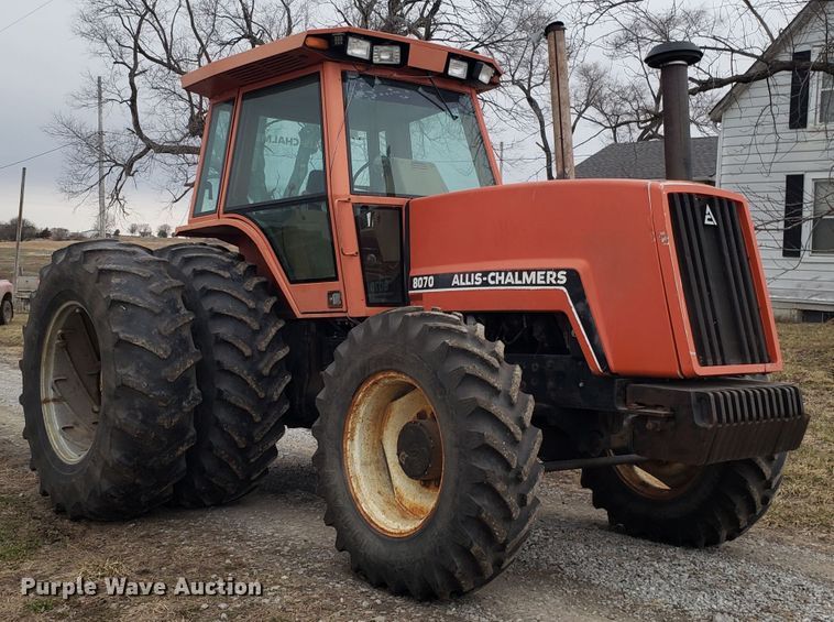 image for item EZ9068 1983 Allis Chalmers 8070 MFWD tractor