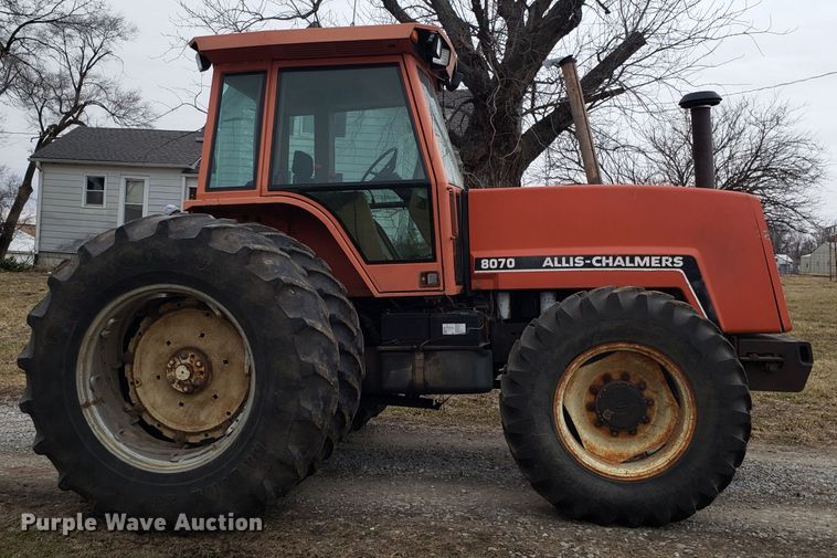 image for item EZ9068 1983 Allis Chalmers 8070 MFWD tractor