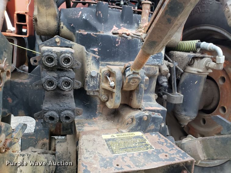 image for item EZ9068 1983 Allis Chalmers 8070 MFWD tractor