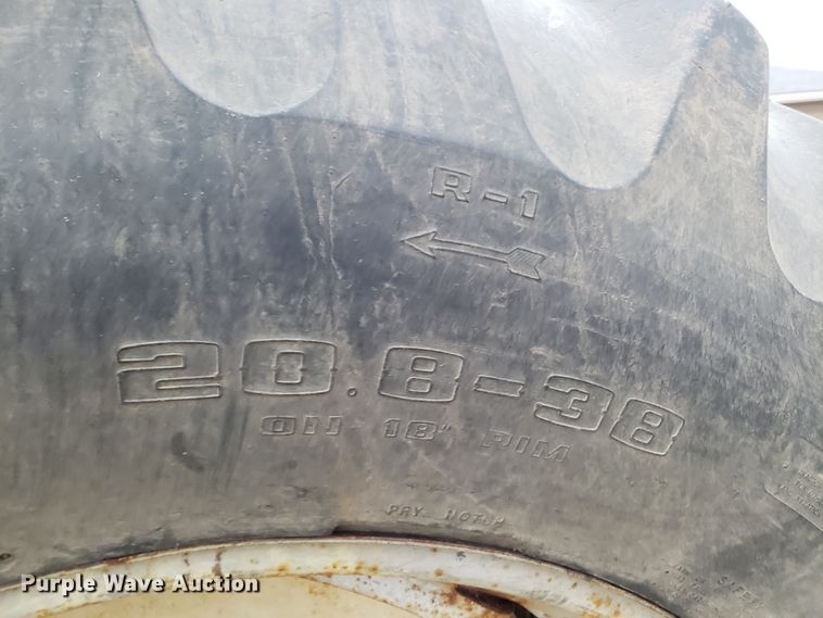 image for item EZ9068 1983 Allis Chalmers 8070 MFWD tractor