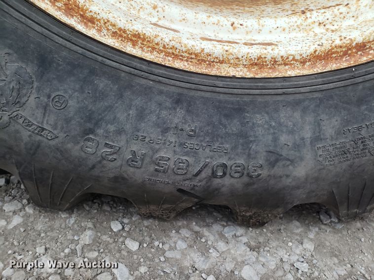 image for item EZ9068 1983 Allis Chalmers 8070 MFWD tractor