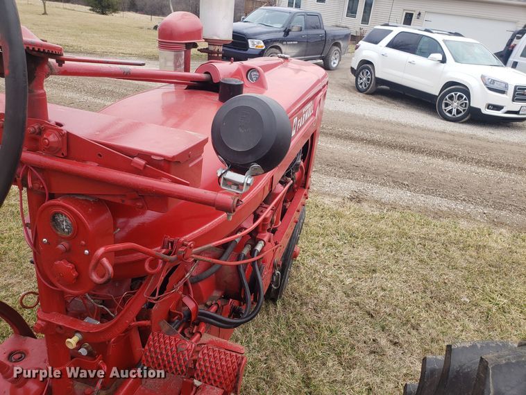 image for item EZ9075 Mccormick Farmall M tractor