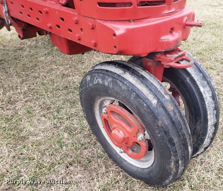 image for item EZ9075 Mccormick Farmall M tractor