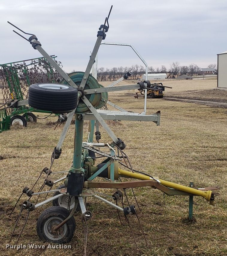 image for item EZ9077 Sovema HT-4/520PTH tedder