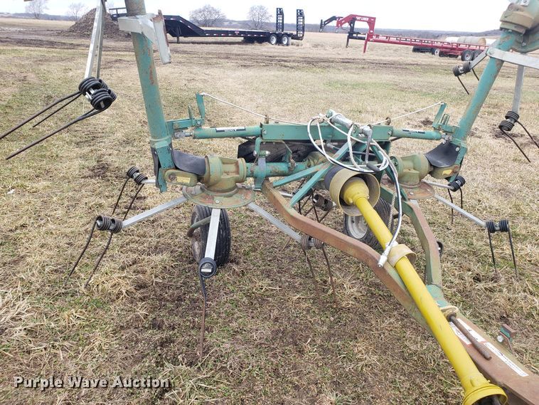 image for item EZ9077 Sovema HT-4/520PTH tedder