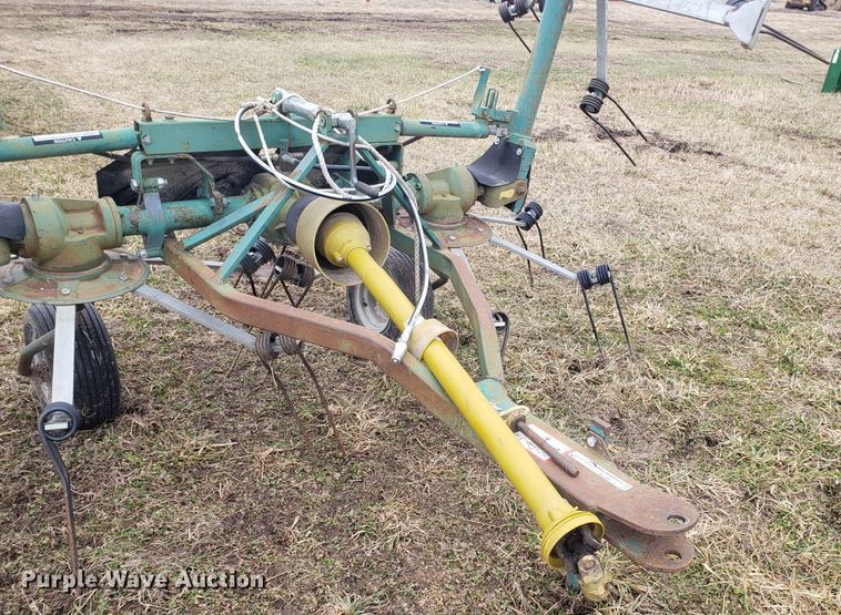 image for item EZ9077 Sovema HT-4/520PTH tedder