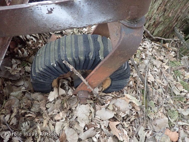 image for item FF9355 1958 Massey-Ferguson 65 tractor