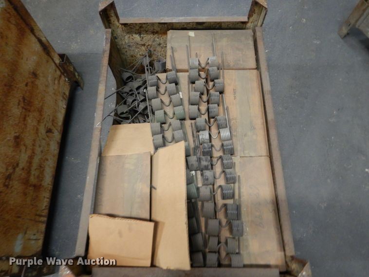 image for item FU9098 (268) Art's Way Manufacturing double fingers