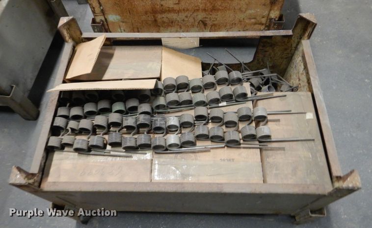 image for item FU9098 (268) Art's Way Manufacturing double fingers