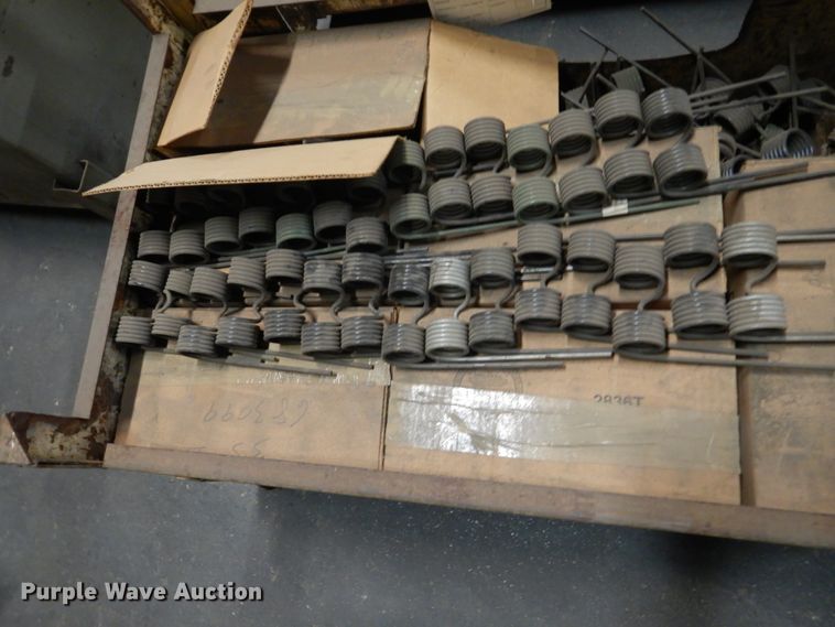 image for item FU9098 (268) Art's Way Manufacturing double fingers