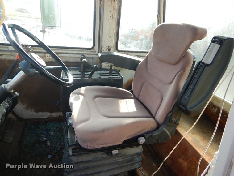 image for item GG9516 Case 2470 4WD tractor