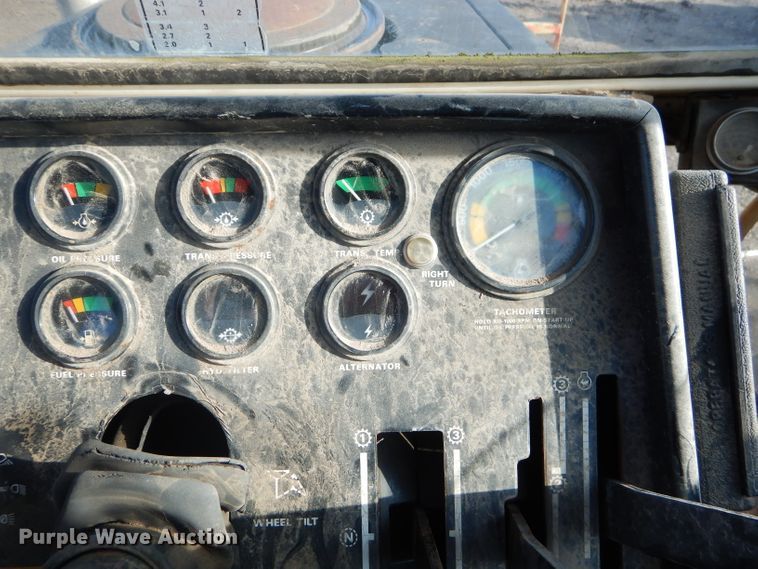 image for item GG9516 Case 2470 4WD tractor