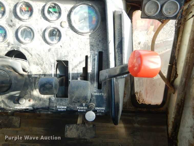 image for item GG9516 Case 2470 4WD tractor