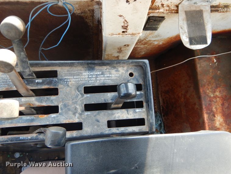 image for item GG9516 Case 2470 4WD tractor