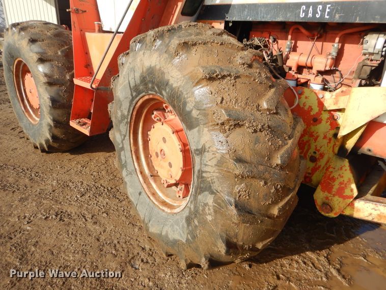 image for item GG9516 Case 2470 4WD tractor